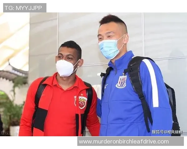 上海足球队意识争议引发热议球迷与专家各持己见的背后故事 上海足球队意识争议引发热议球迷与专家各持己见的背后故事