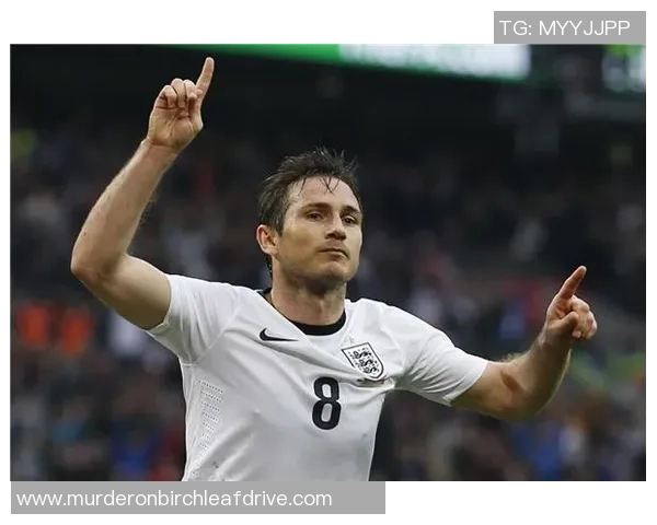 波多尔斯基足球明星的传奇之路与辉煌成就回顾