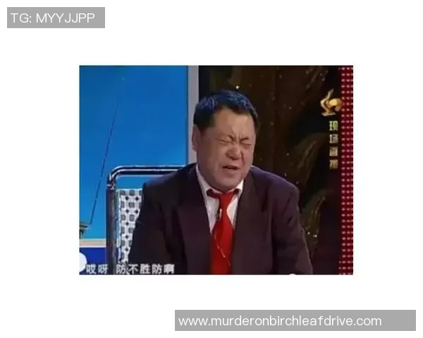 足球场上的套路大师揭秘那些让对手防不胜防的明星球员技巧与策略