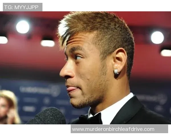 足球明星中发型最独特的球员盘点他们的长发如何影响比赛表现 足球明星中发型最独特的球员盘点他们的长发如何影响比赛表现